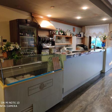 Hotel San Remo San Zeno di Montagna Luaran gambar