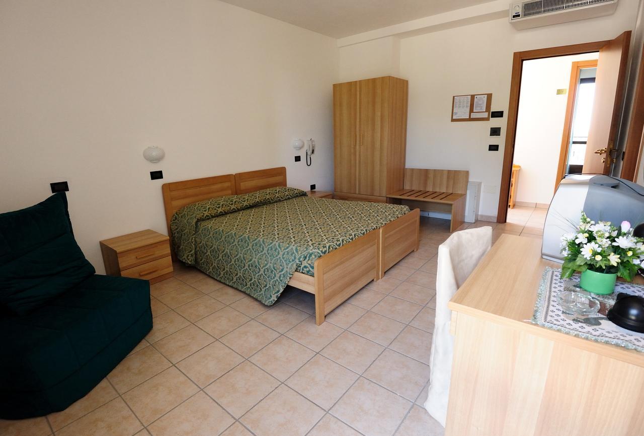 Hotel San Remo San Zeno di Montagna Luaran gambar