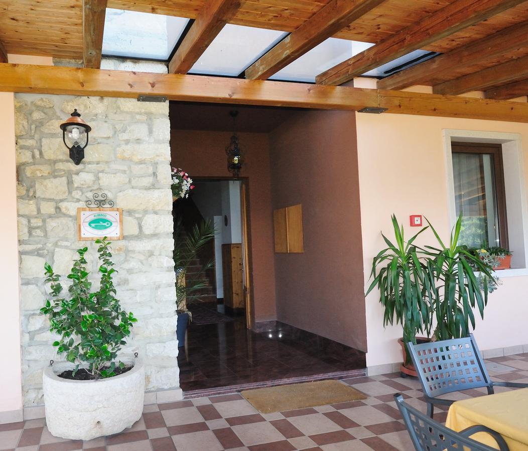 Hotel San Remo San Zeno di Montagna Luaran gambar