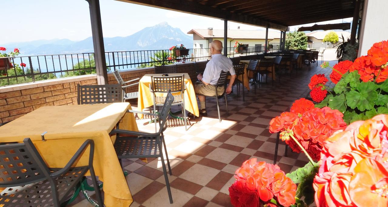 Hotel San Remo San Zeno di Montagna Luaran gambar