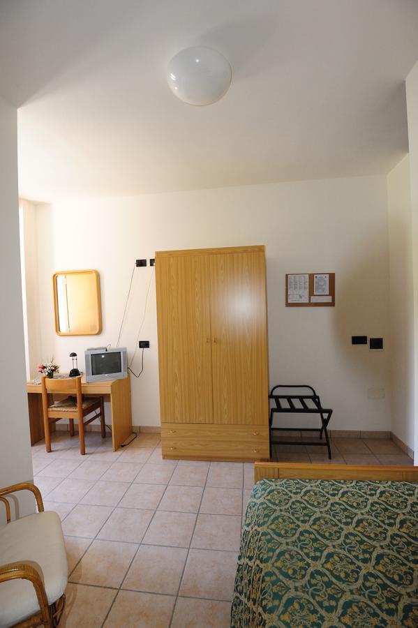 Hotel San Remo San Zeno di Montagna Luaran gambar