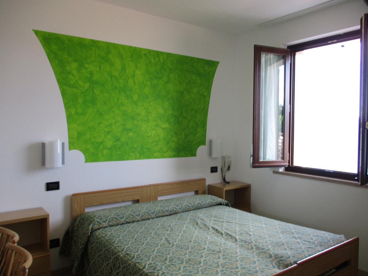 Hotel San Remo San Zeno di Montagna Luaran gambar